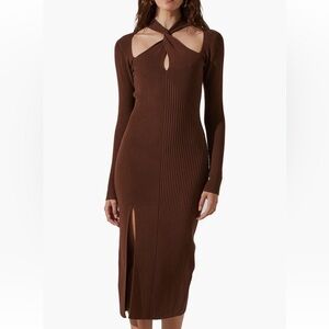 Long-sleeve Brown Ribbed Dress with side slit